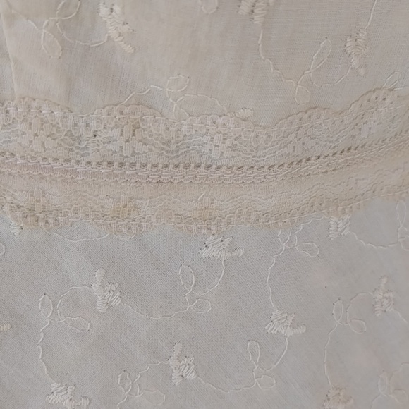 *SOLD* Cap Sleeve V-neck Button Front Blouse Sz S - Picture 5 of 7